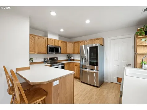3785 Dove Lane Eugene OR 97402