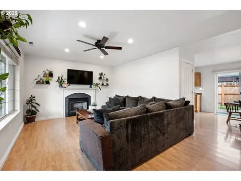 3785 Dove Lane Eugene OR 97402