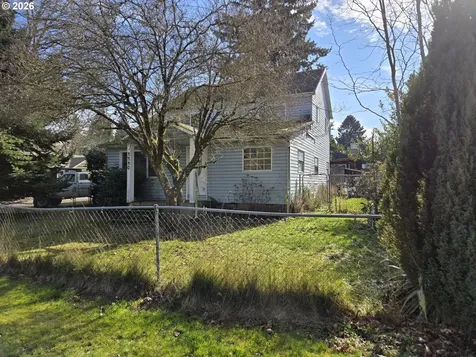 5390 NE Skidmore Street Portland OR 97218