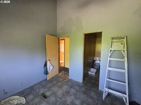 5390 NE Skidmore Street Portland OR 97218