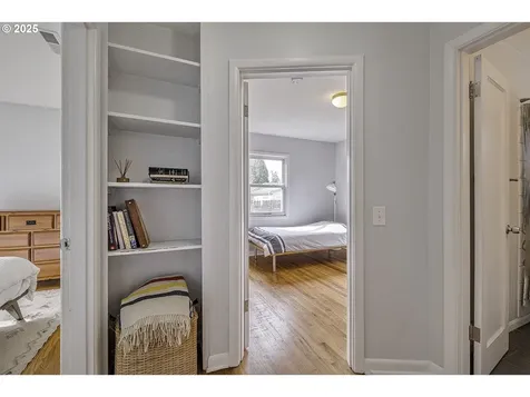 6711 SE 76th Avenue Portland OR 97206