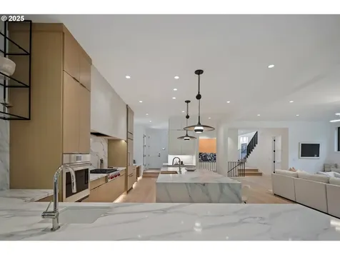 455 G Avenue Lake Oswego OR 97034