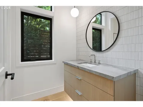 455 G Avenue Lake Oswego OR 97034