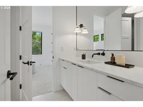 455 G Avenue Lake Oswego OR 97034