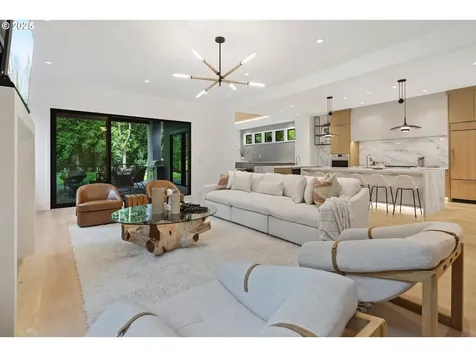 455 G Avenue Lake Oswego OR 97034