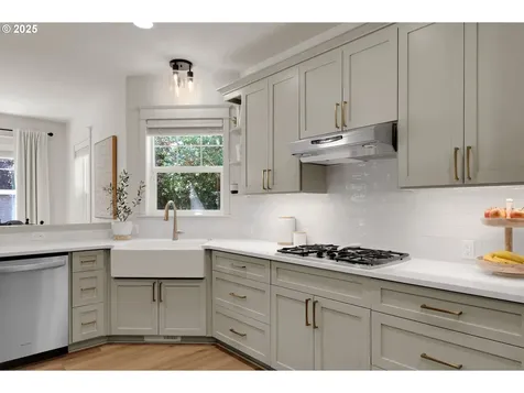 3308 Arlington Avenue Eugene OR 97408