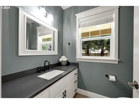 3308 Arlington Avenue Eugene OR 97408