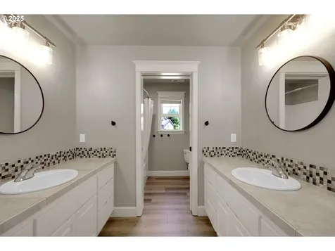 3308 Arlington Avenue Eugene OR 97408