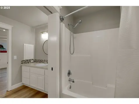3308 Arlington Avenue Eugene OR 97408