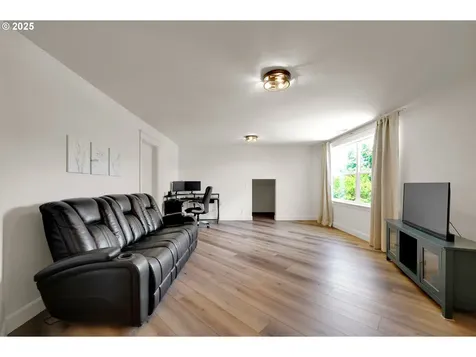 3308 Arlington Avenue Eugene OR 97408