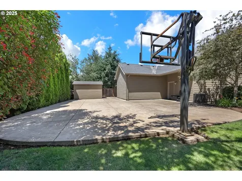 3308 Arlington Avenue Eugene OR 97408