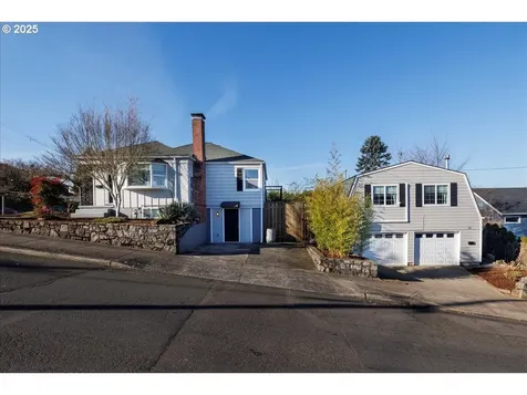5543 NE Couch Street Portland OR 97213