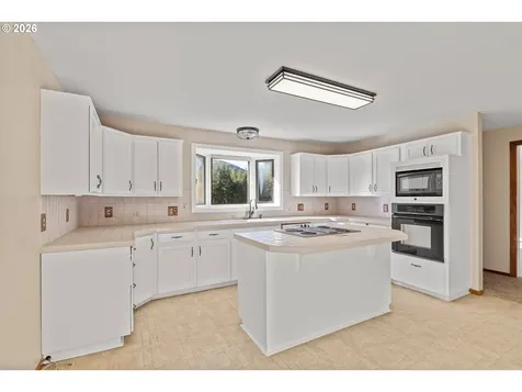 94263 Matheny Creek Lane Myrtle Point OR 97458