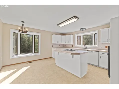 94263 Matheny Creek Lane Myrtle Point OR 97458