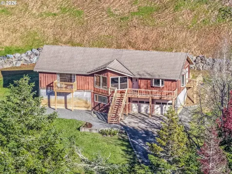 94263 Matheny Creek Lane Myrtle Point OR 97458