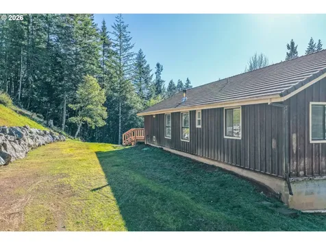 94263 Matheny Creek Lane Myrtle Point OR 97458
