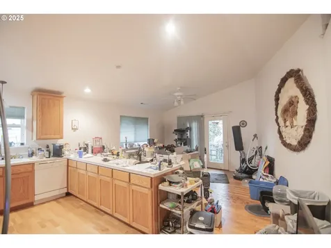 1405 View Court Brookings OR 97415