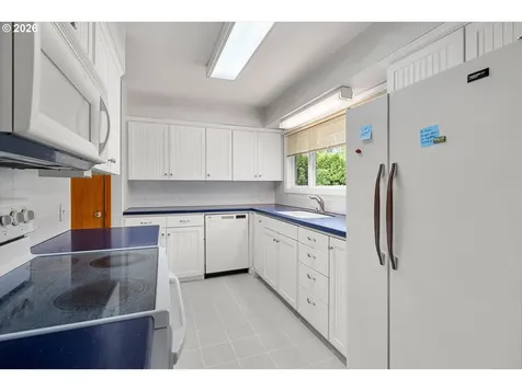 3235 SE Silver Springs Road Milwaukie OR 97222