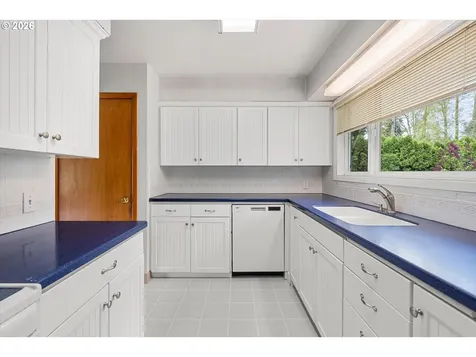 3235 SE Silver Springs Road Milwaukie OR 97222