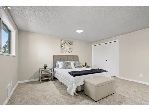 10617 NW 21st Avenue Vancouver WA 98685