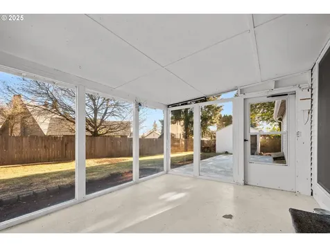 10617 NW 21st Avenue Vancouver WA 98685