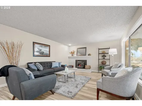 10617 NW 21st Avenue Vancouver WA 98685