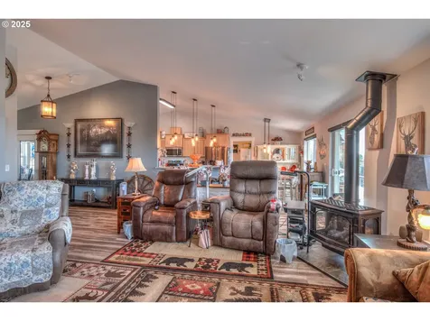 12589 NW Steelhead Drive Terrebonne OR 97760