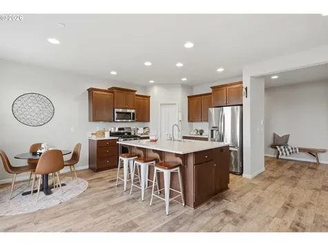 9025 N Dogwood Street Camas WA 98607