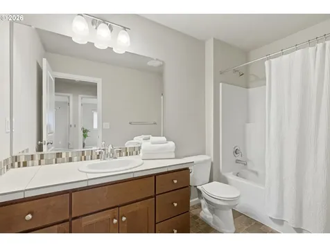9025 N Dogwood Street Camas WA 98607