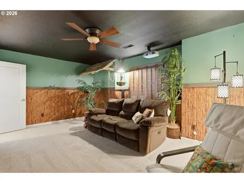 9025 N Dogwood Street Camas WA 98607