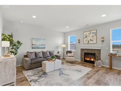 9025 N Dogwood Street Camas WA 98607