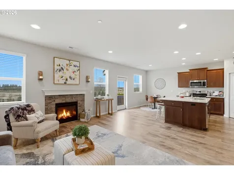 9025 N Dogwood Street Camas WA 98607
