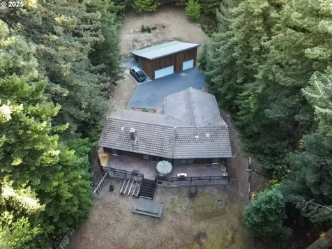 1107 Winchuck River Road Brookings OR 97415