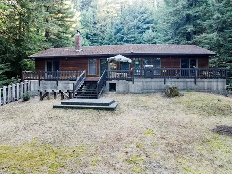 1107 Winchuck River Road Brookings OR 97415