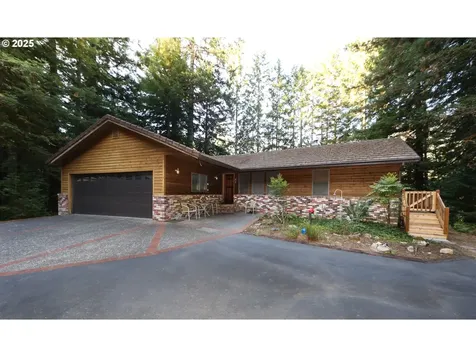 1107 Winchuck River Road Brookings OR 97415