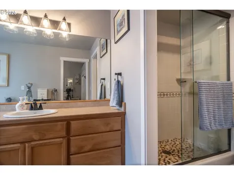487 SE Dos Gatos Court Roseburg OR 97470