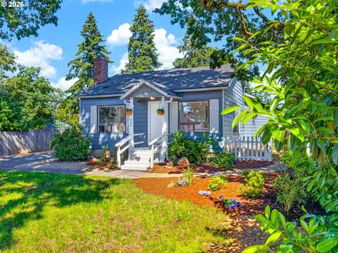 863 Linn Avenue Oregon City OR 97045