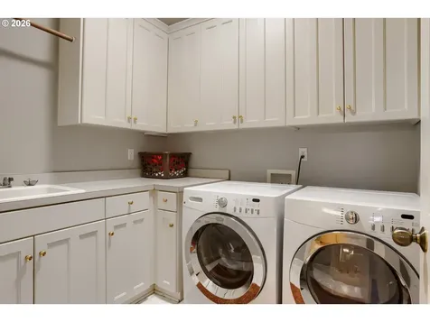 9548 NW Fleischner Street Portland OR 97229