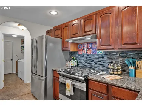 2 Park Village Drive Florence OR 97439