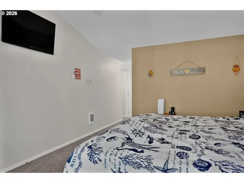 2 Park Village Drive Florence OR 97439