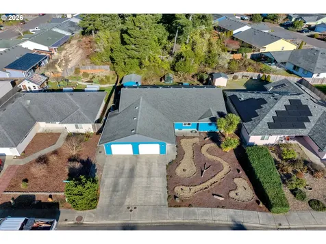 2 Park Village Drive Florence OR 97439