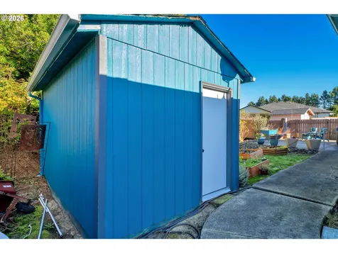 2 Park Village Drive Florence OR 97439
