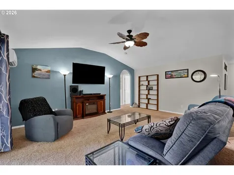 2 Park Village Drive Florence OR 97439