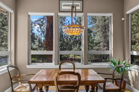16923 Royal Coachman Drive Sisters OR 97759