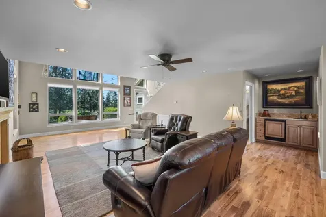 16923 Royal Coachman Drive Sisters OR 97759