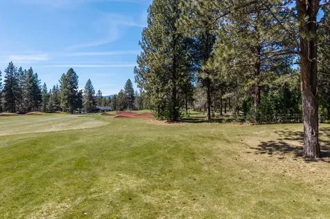 16923 Royal Coachman Drive Sisters OR 97759