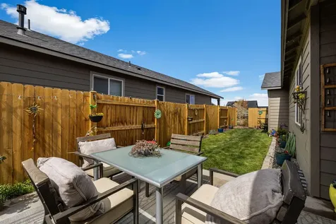 3754 SW Metolius Avenue Redmond OR 97756