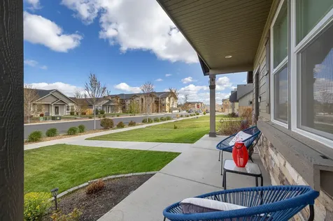 3754 SW Metolius Avenue Redmond OR 97756