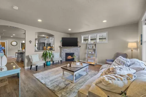 3754 SW Metolius Avenue Redmond OR 97756