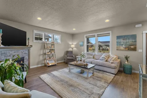 3754 SW Metolius Avenue Redmond OR 97756